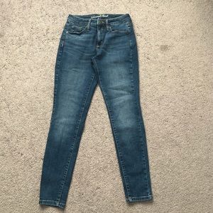 UNIVERSAL THREAD High Rise Skinny Jeans